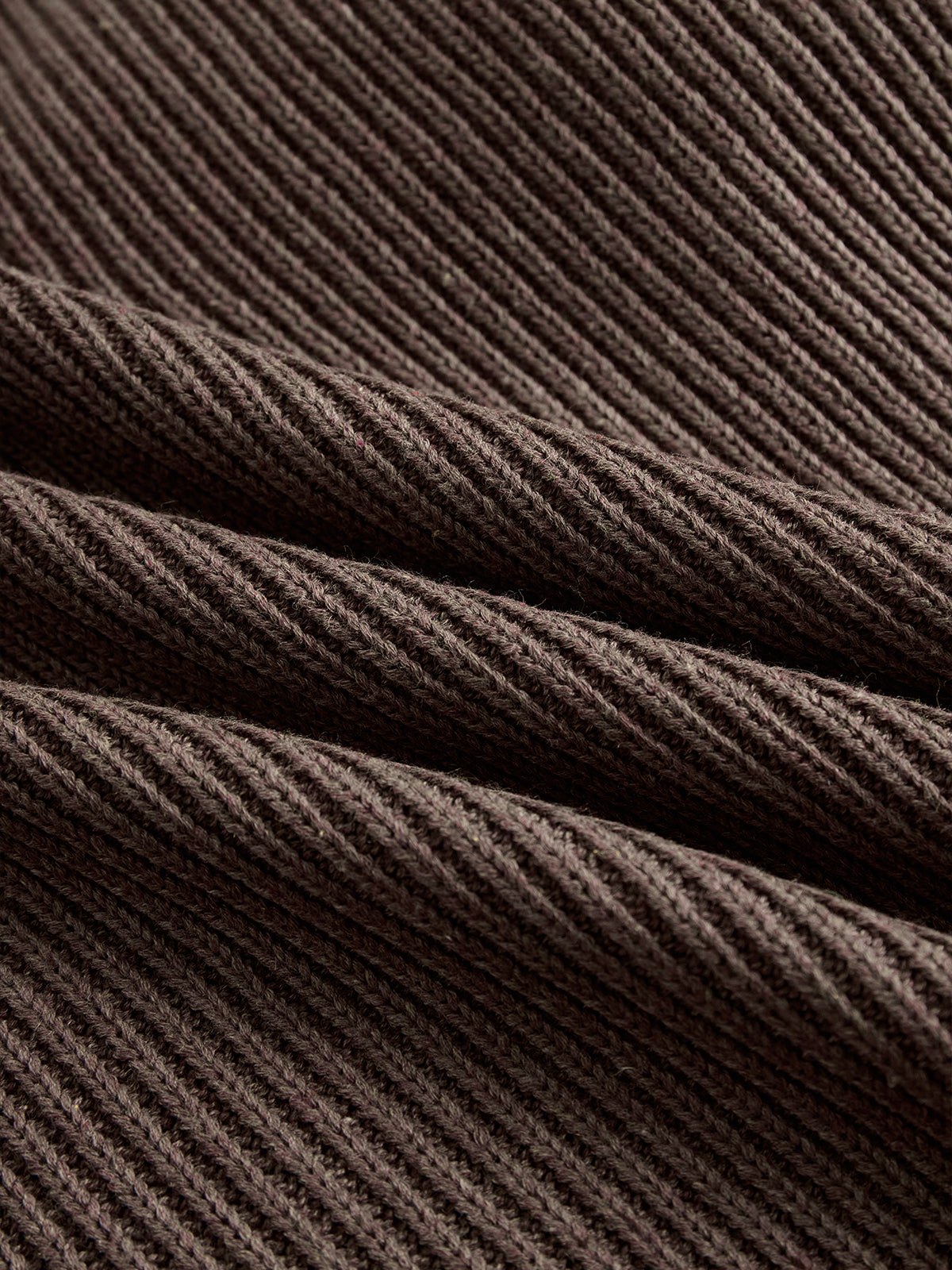 Robe di malha con volant — Doce, quente & romantica
