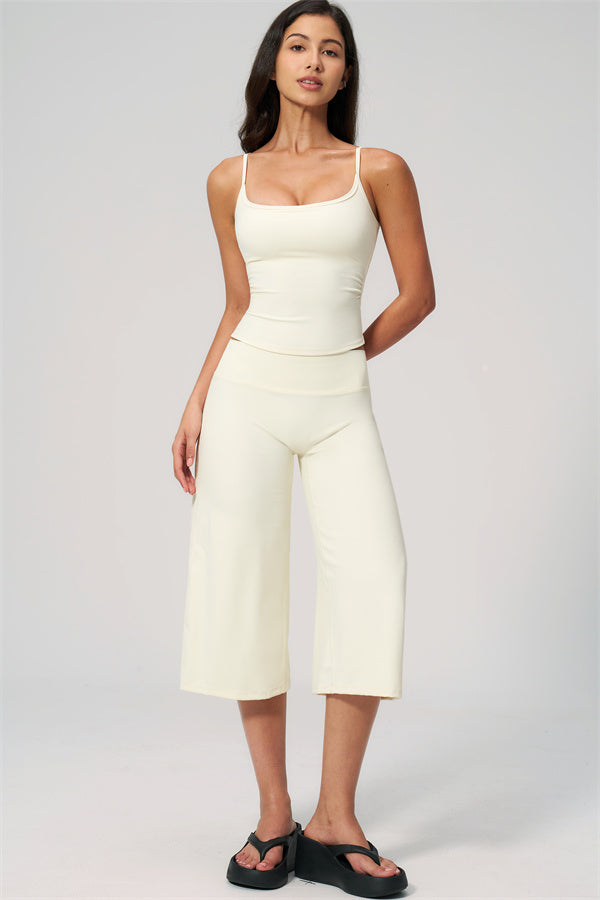 Nexus - Completo Top a Spalline e Pantaloni Corti a Gamba Larga per Donna