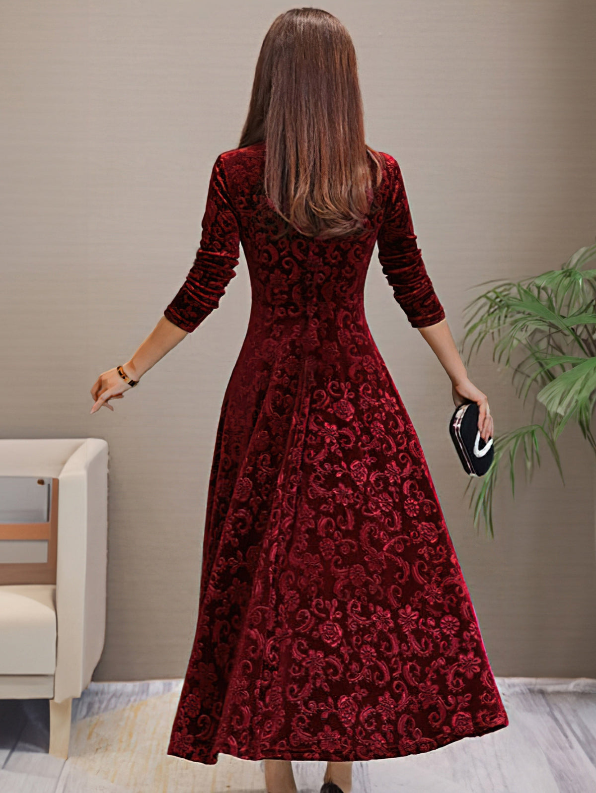Denise | Elegante abito di festa em veludo con scollo a V