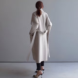GRACE | Cappotto Elegante con Vita Strutturata da Donna
