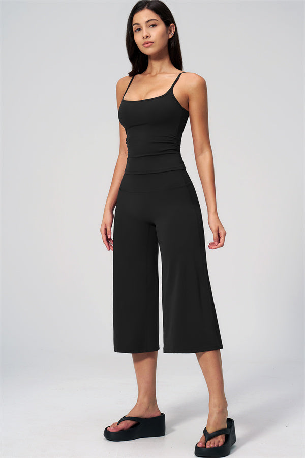 Nexus - Completo Top a Spalline e Pantaloni Corti a Gamba Larga per Donna