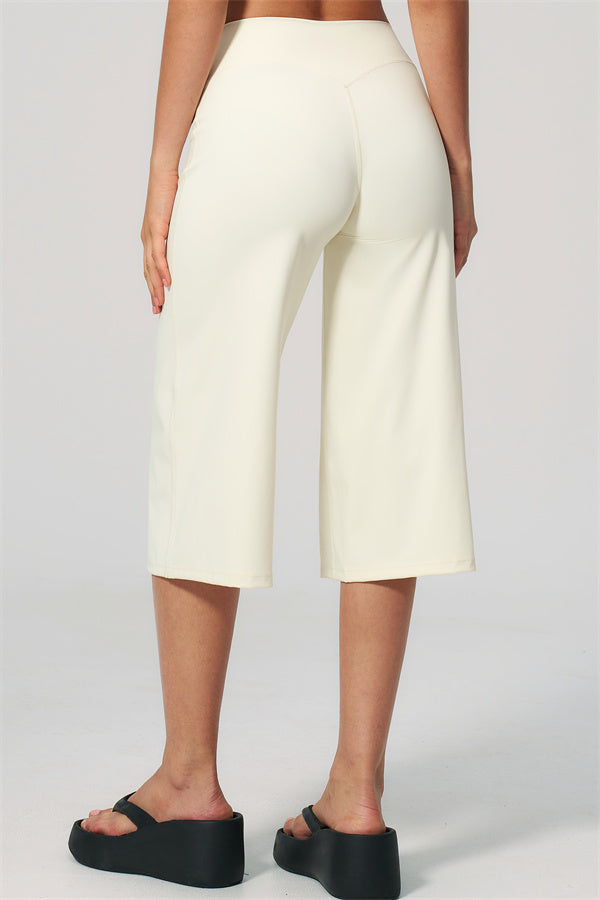 Nexus - Completo Top a Spalline e Pantaloni Corti a Gamba Larga per Donna