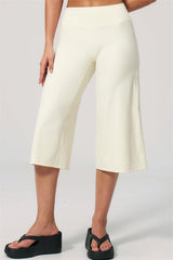 Nexus - Completo Top a Spalline e Pantaloni Corti a Gamba Larga per Donna