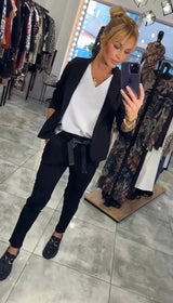 Savannah - Completo sob medida con uma giacca morbida e pantaloni di corrida confortevoli