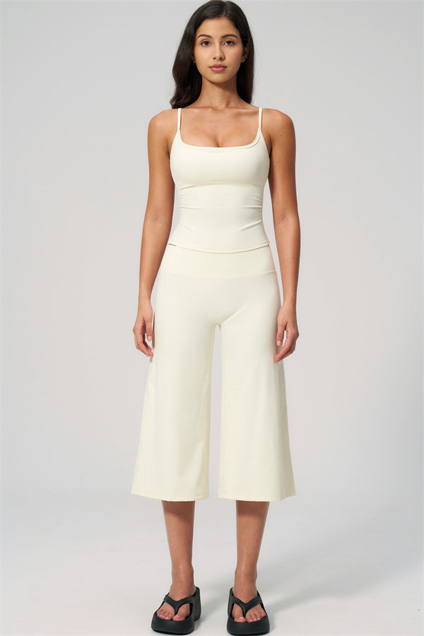 Nexus - Completo Top a Spalline e Pantaloni Corti a Gamba Larga per Donna