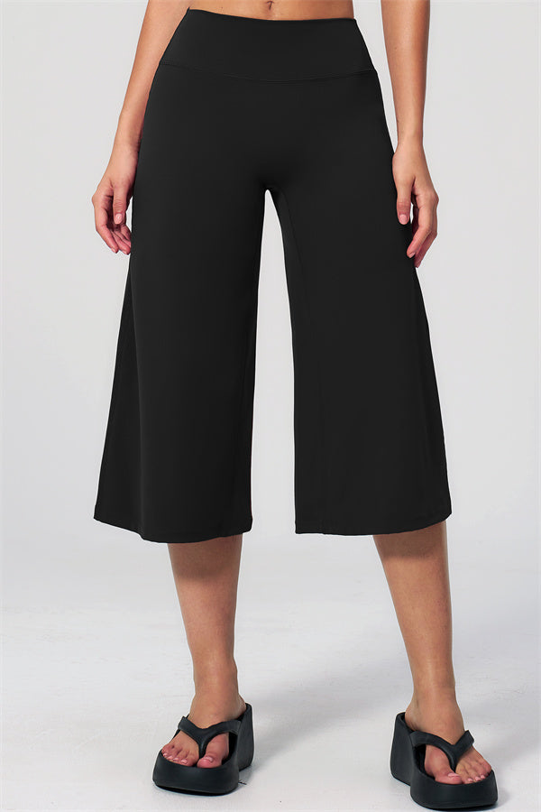 Nexus - Completo Top a Spalline e Pantaloni Corti a Gamba Larga per Donna