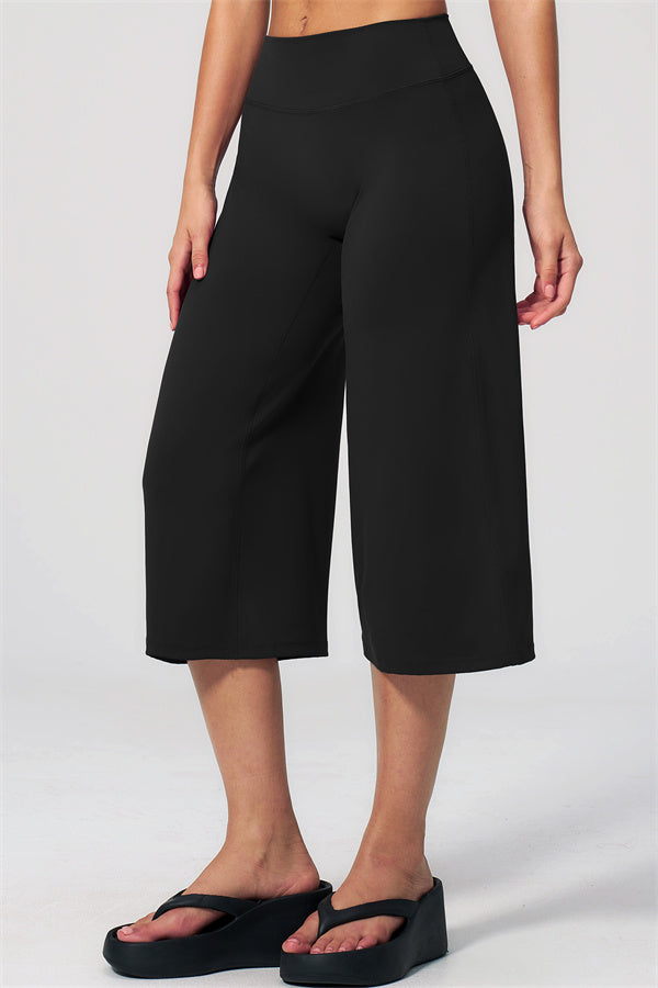 Nexus - Completo Top a Spalline e Pantaloni Corti a Gamba Larga per Donna