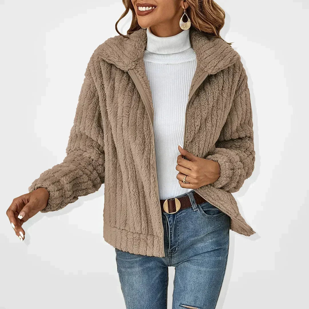 SVEVA™ | Cardigan in Peluche Elegante da Donna
