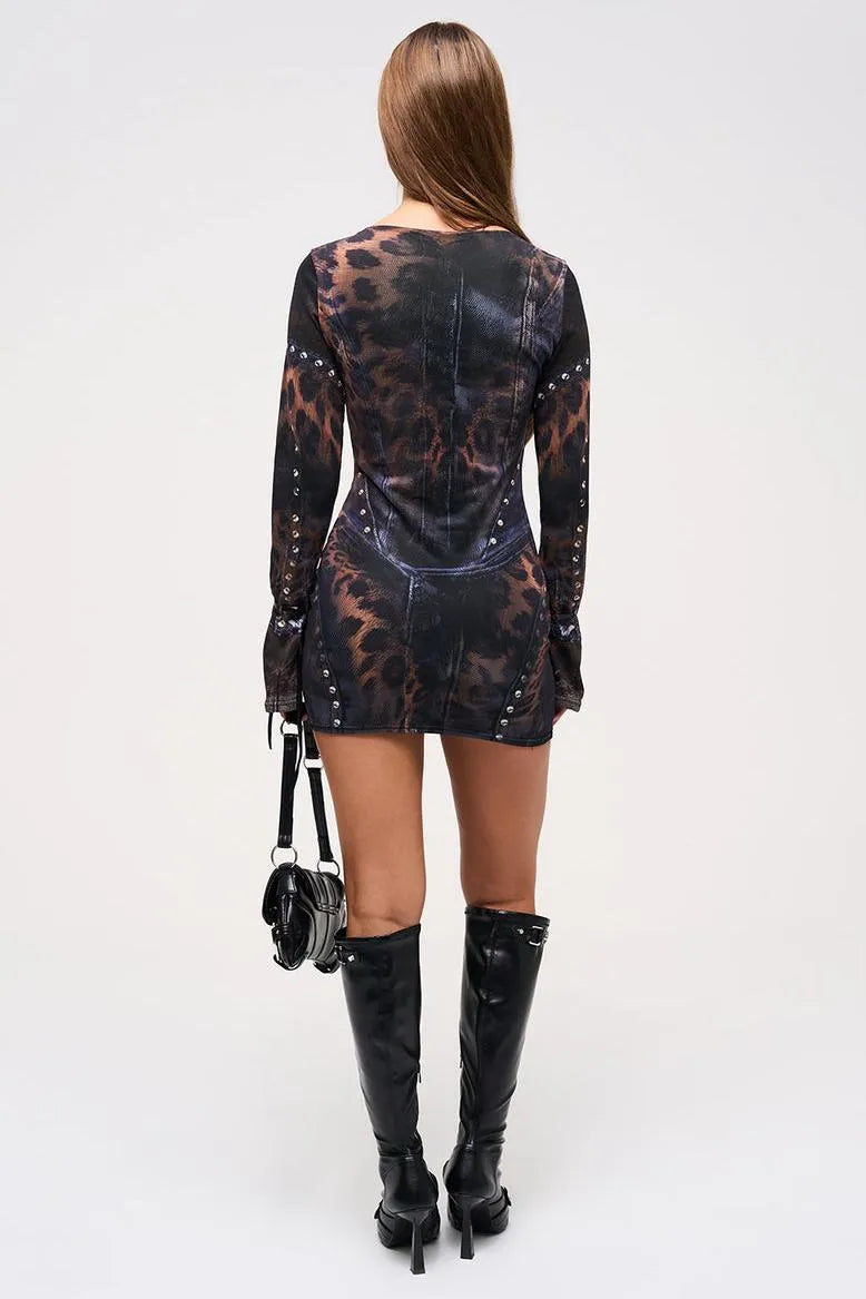 Chiara – Mini abito in rete con stampa leopardata