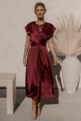 Kyra™ | Abito di cetim elegante