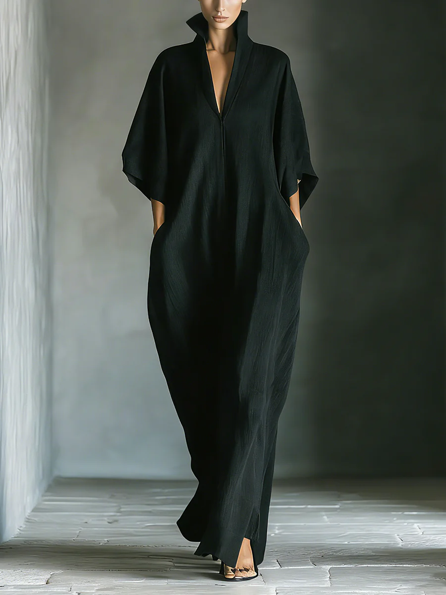 Caro – Abito Maxi Nero Minimalista con Maniche a Kimono da donna