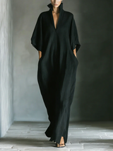 Caro – Abito Maxi Nero Minimalista con Maniche a Kimono da donna