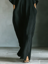 Caro – Abito Maxi Nero Minimalista con Maniche a Kimono da donna