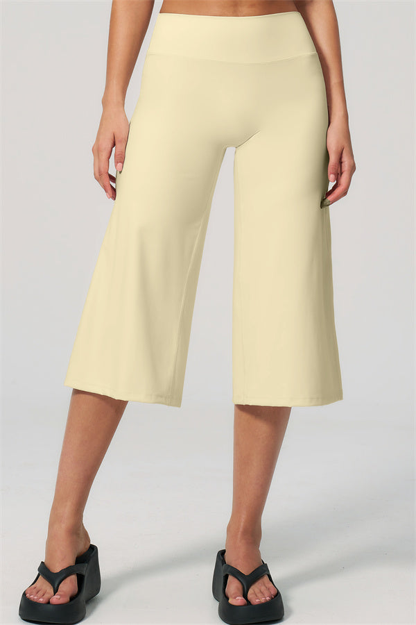 Nexus - Completo Top a Spalline e Pantaloni Corti a Gamba Larga per Donna