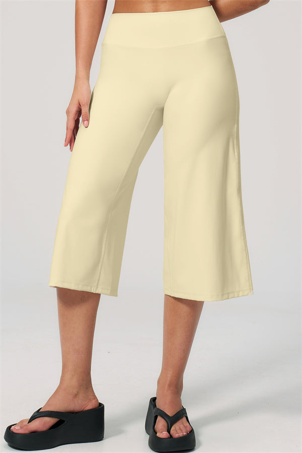 Nexus - Completo Top a Spalline e Pantaloni Corti a Gamba Larga per Donna