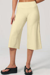 Nexus - Completo Top a Spalline e Pantaloni Corti a Gamba Larga per Donna