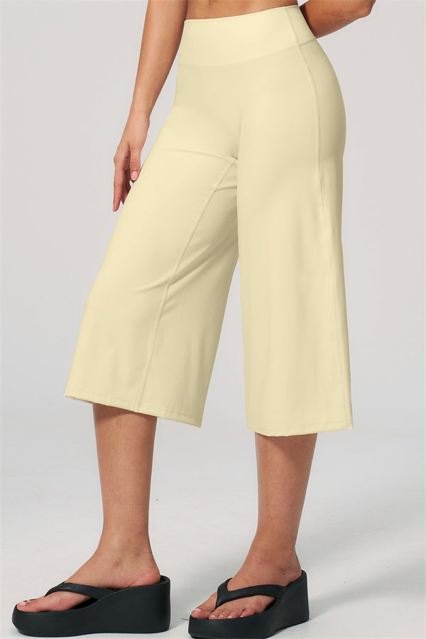 Nexus - Completo Top a Spalline e Pantaloni Corti a Gamba Larga per Donna