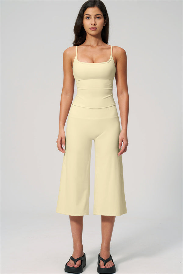 Nexus - Completo Top a Spalline e Pantaloni Corti a Gamba Larga per Donna
