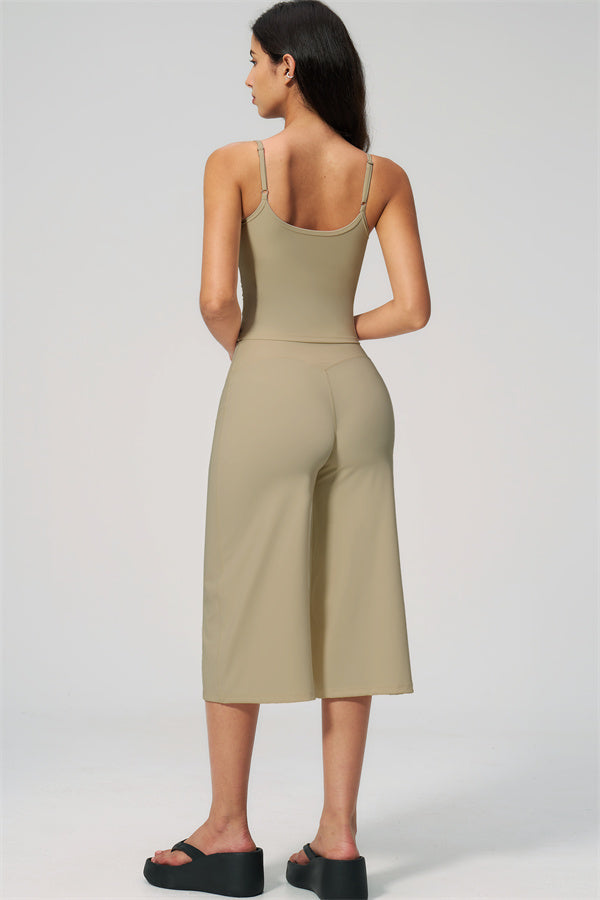 Nexus - Completo Top a Spalline e Pantaloni Corti a Gamba Larga per Donna