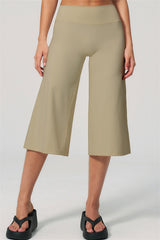 Nexus - Completo Top a Spalline e Pantaloni Corti a Gamba Larga per Donna
