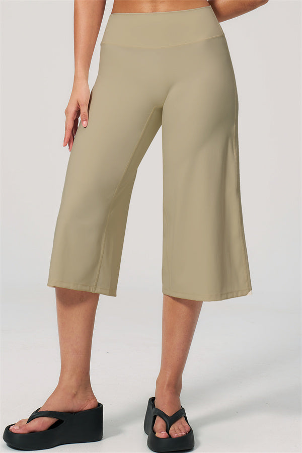 Nexus - Completo Top a Spalline e Pantaloni Corti a Gamba Larga per Donna