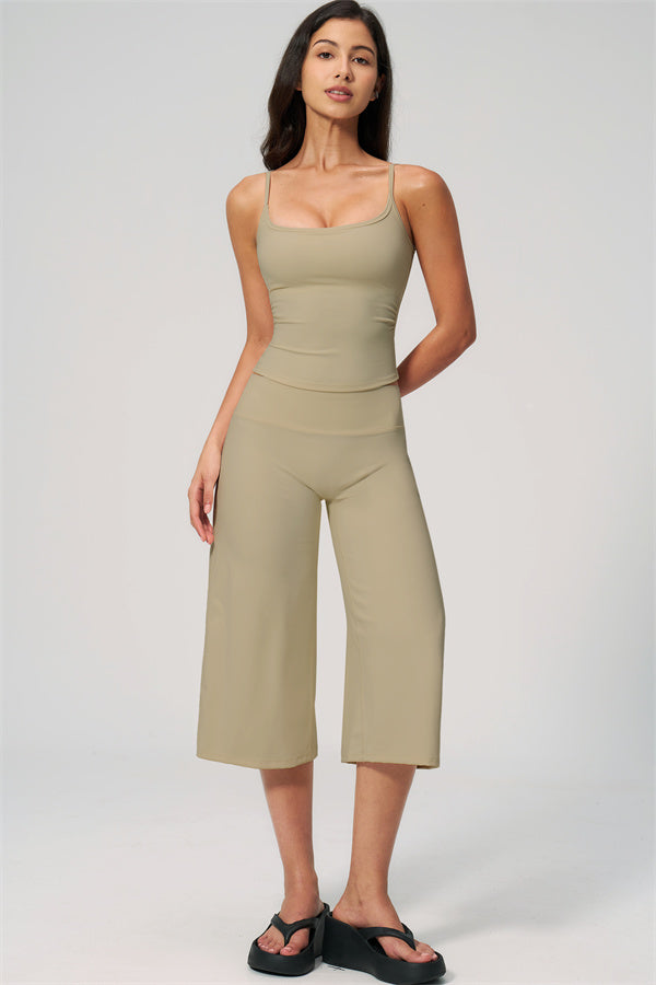 Nexus - Completo Top a Spalline e Pantaloni Corti a Gamba Larga per Donna