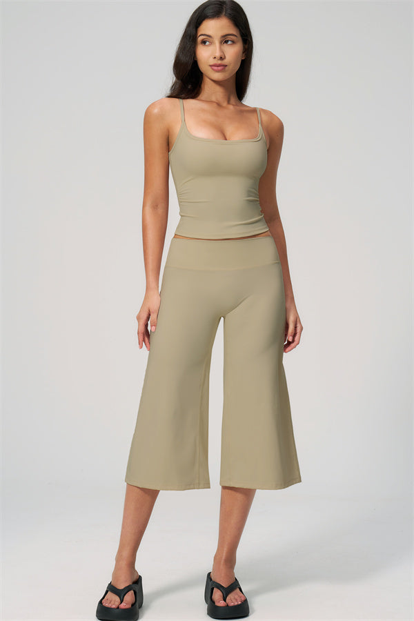 Nexus - Completo Top a Spalline e Pantaloni Corti a Gamba Larga per Donna