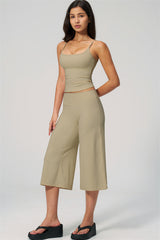 Nexus - Completo Top a Spalline e Pantaloni Corti a Gamba Larga per Donna
