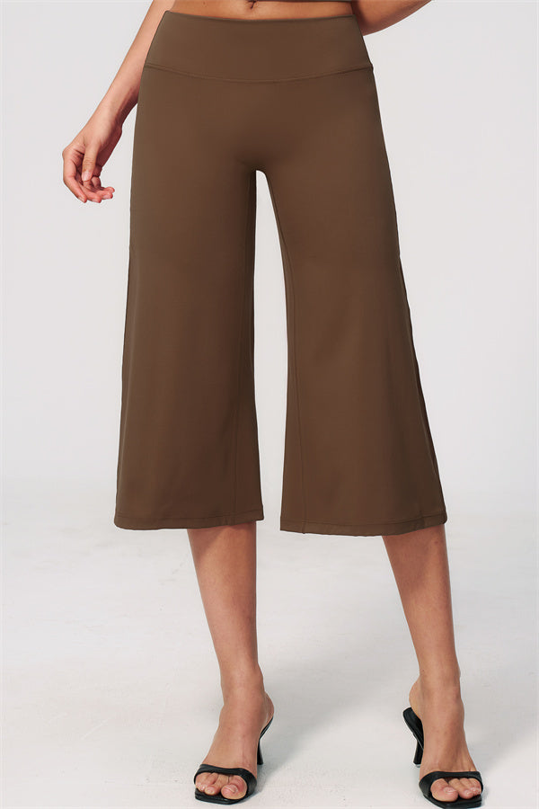 Nexus - Completo Top a Spalline e Pantaloni Corti a Gamba Larga per Donna