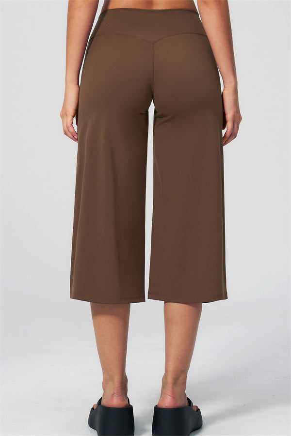 Nexus - Completo Top a Spalline e Pantaloni Corti a Gamba Larga per Donna