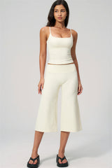 Nexus - Completo Top a Spalline e Pantaloni Corti a Gamba Larga per Donna