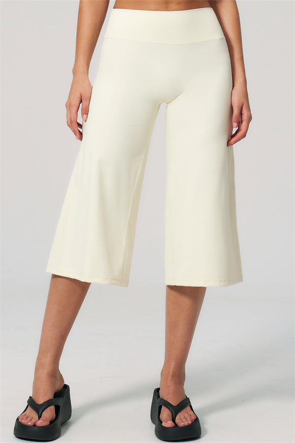 Nexus - Completo Top a Spalline e Pantaloni Corti a Gamba Larga per Donna