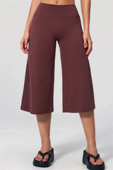 Nexus - Completo Top a Spalline e Pantaloni Corti a Gamba Larga per Donna