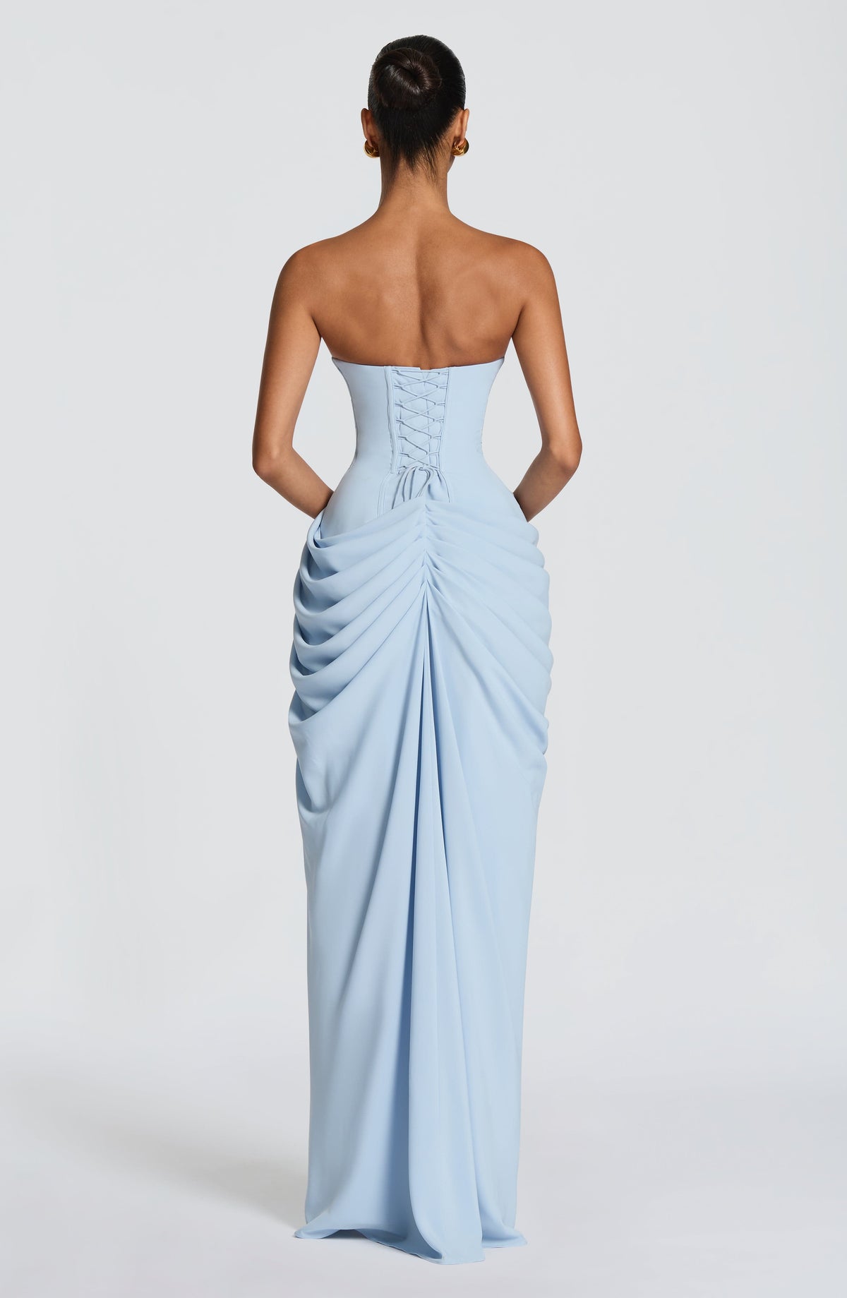 SKY - Eleganza escultural que define a tua figura da donna