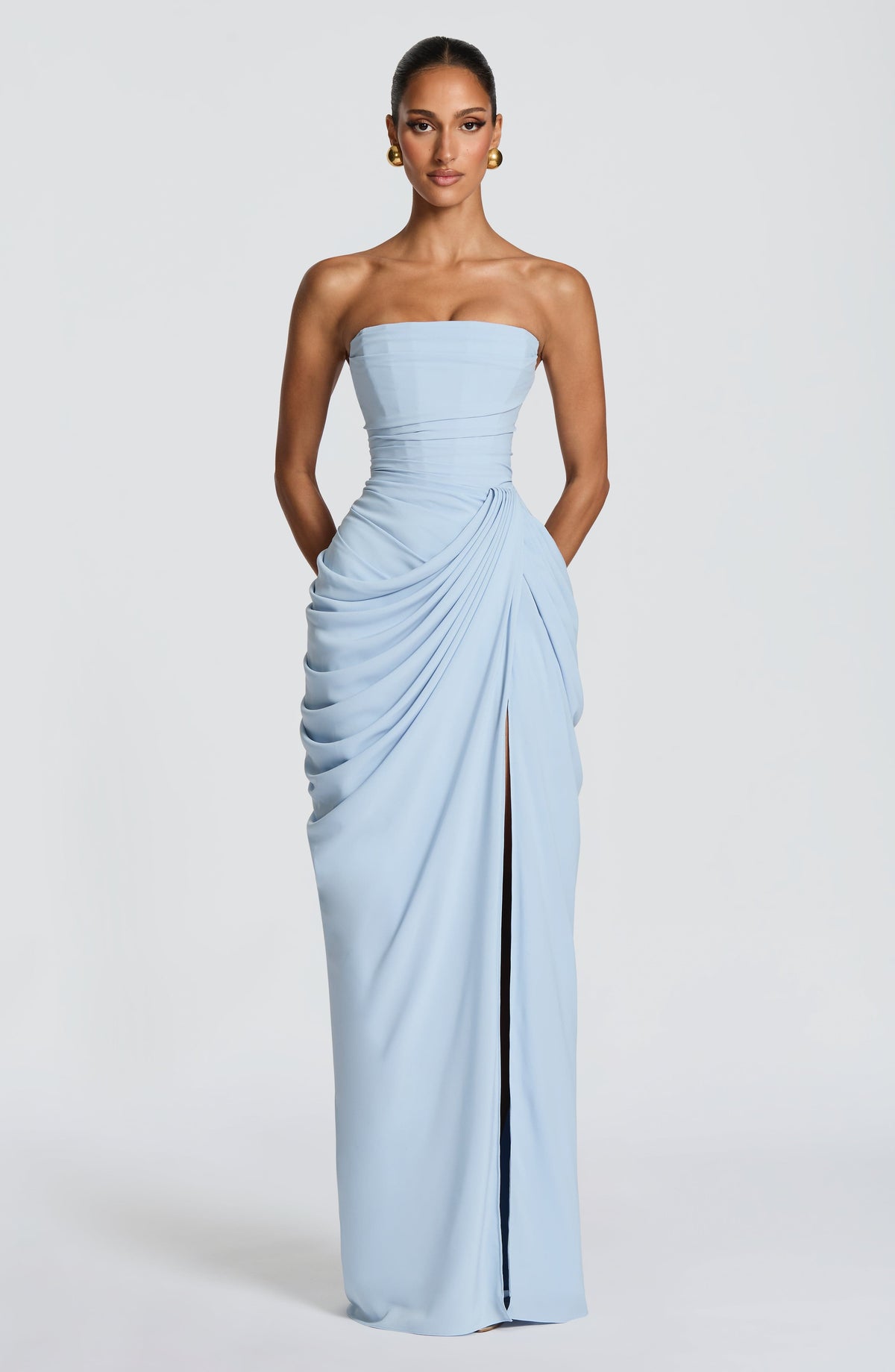 SKY - Eleganza escultural que define a tua figura da donna