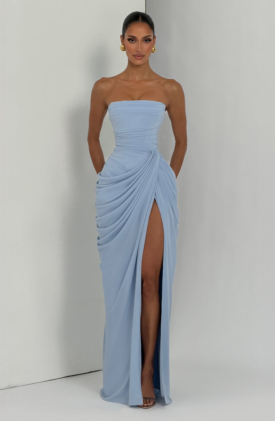 SKY - Eleganza escultural que define a tua figura da donna