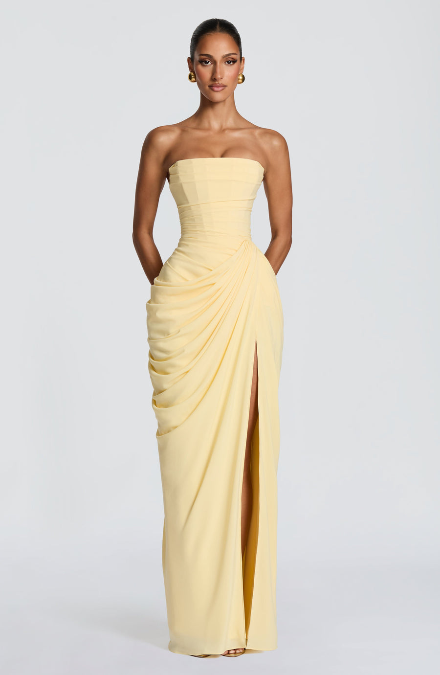 SKY - Eleganza escultural que define a tua figura da donna