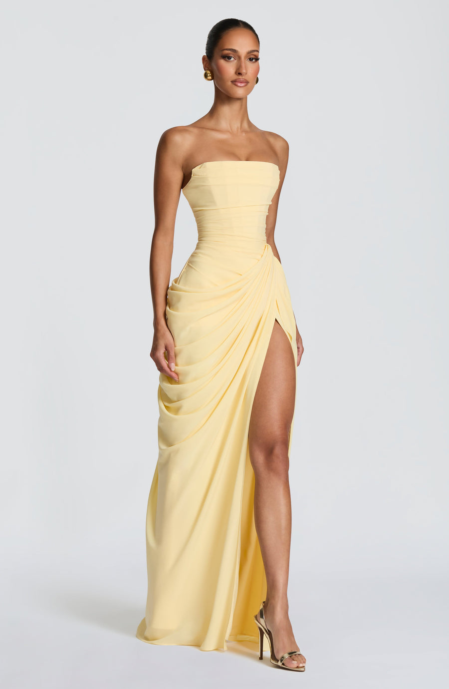 SKY - Eleganza escultural que define a tua figura da donna