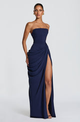 SKY - Eleganza escultural que define a tua figura da donna