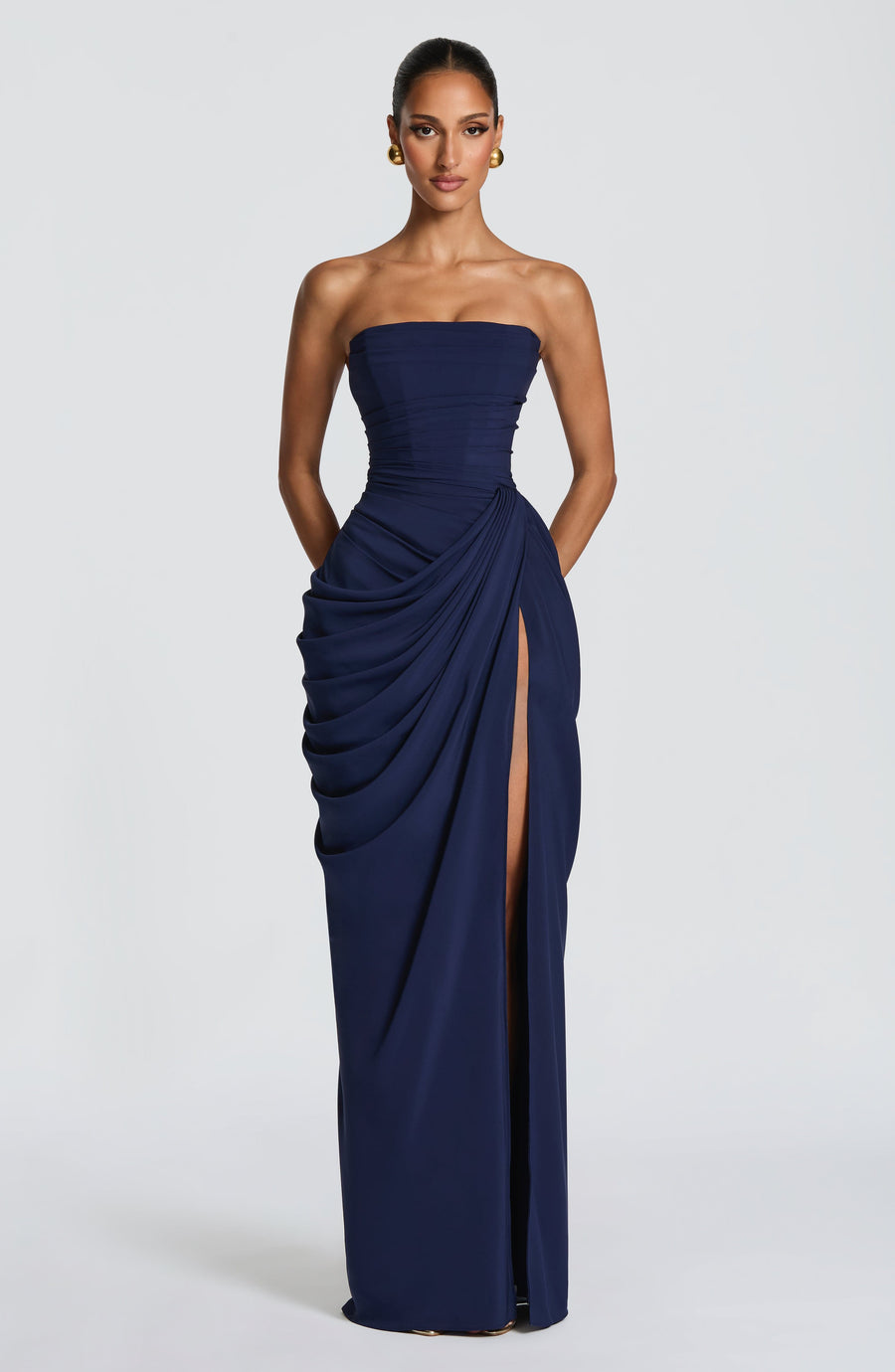 SKY - Eleganza escultural que define a tua figura da donna