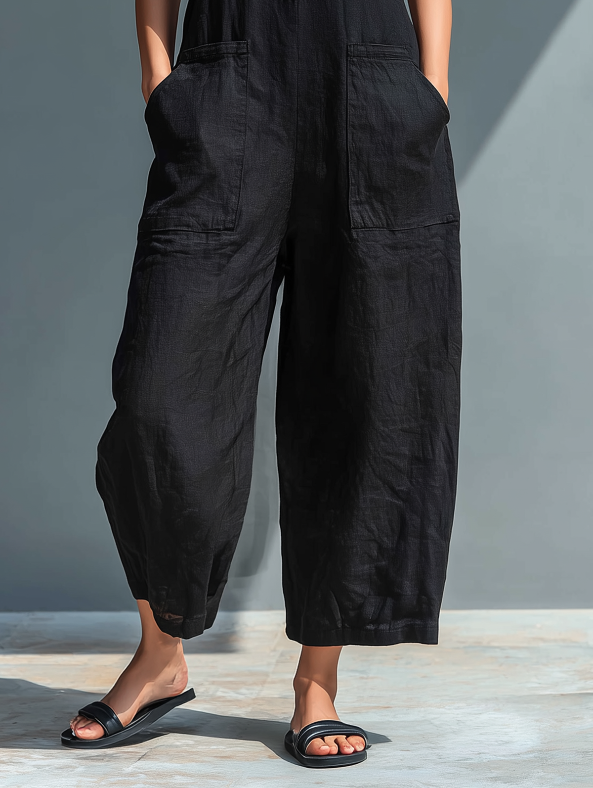 Claudia | Tuta Minimalista in Lino da Donna Senza Maniche con Collo e Bottoni