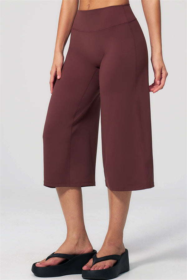 Nexus - Completo Top a Spalline e Pantaloni Corti a Gamba Larga per Donna