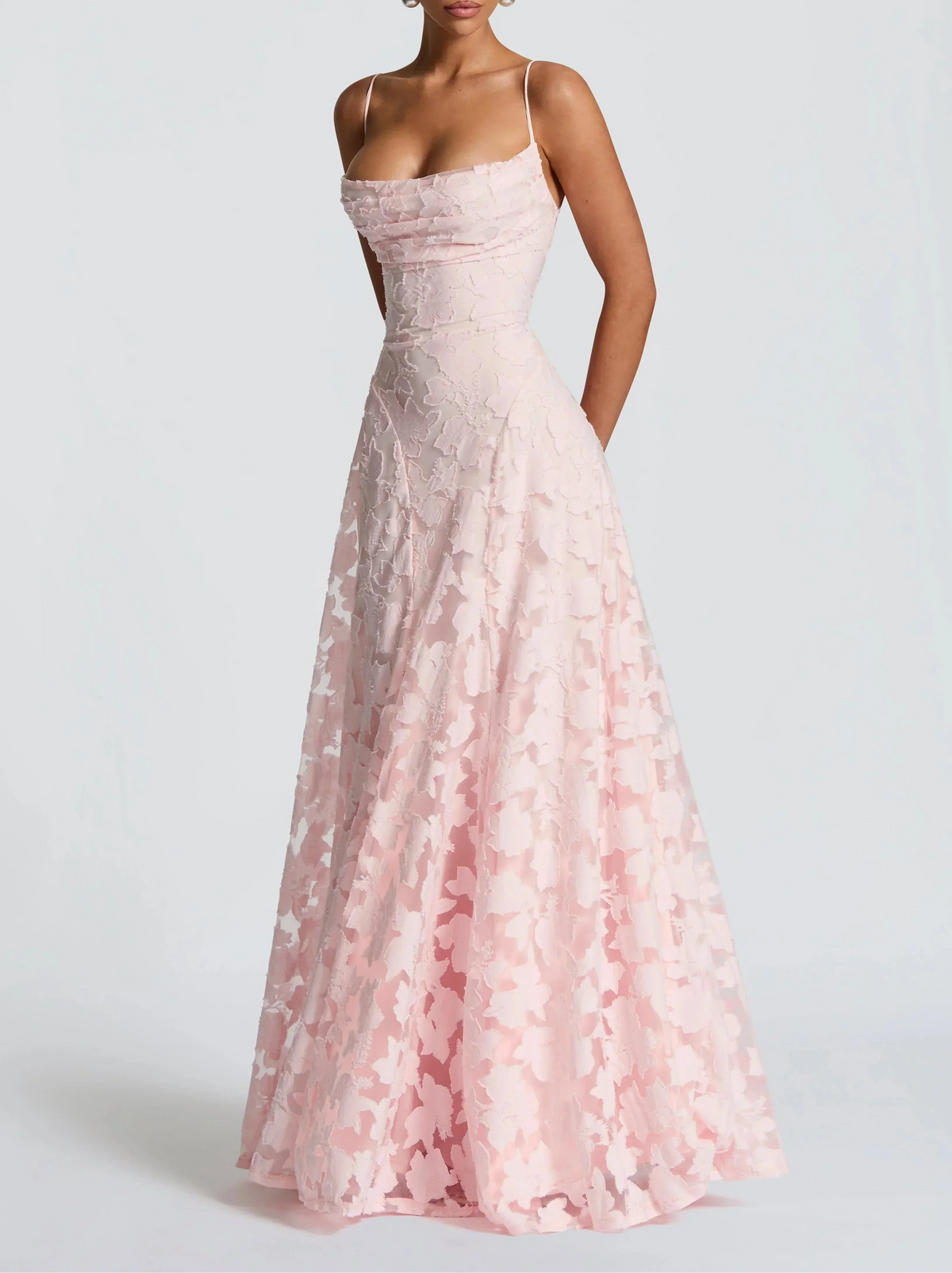 Rhoda™ – Eleganza fluida no stile maxi intemporal