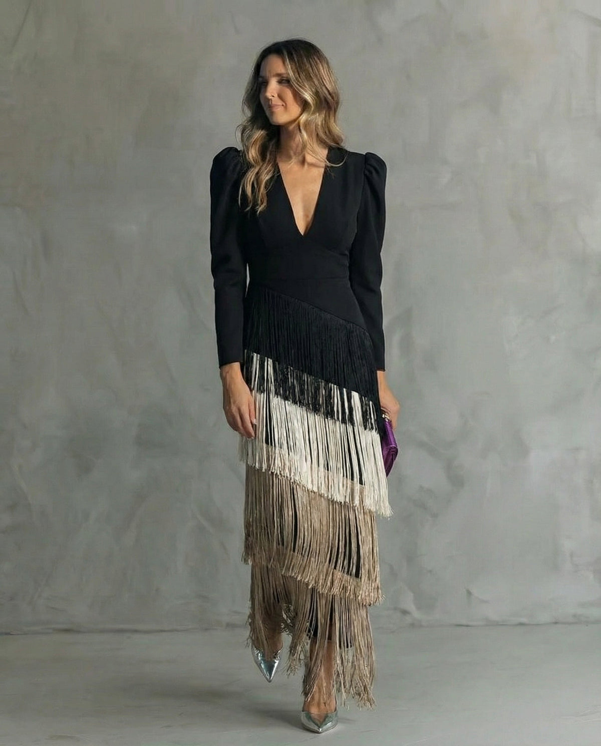 Clara · Abito elegante da donna con maniche di frange