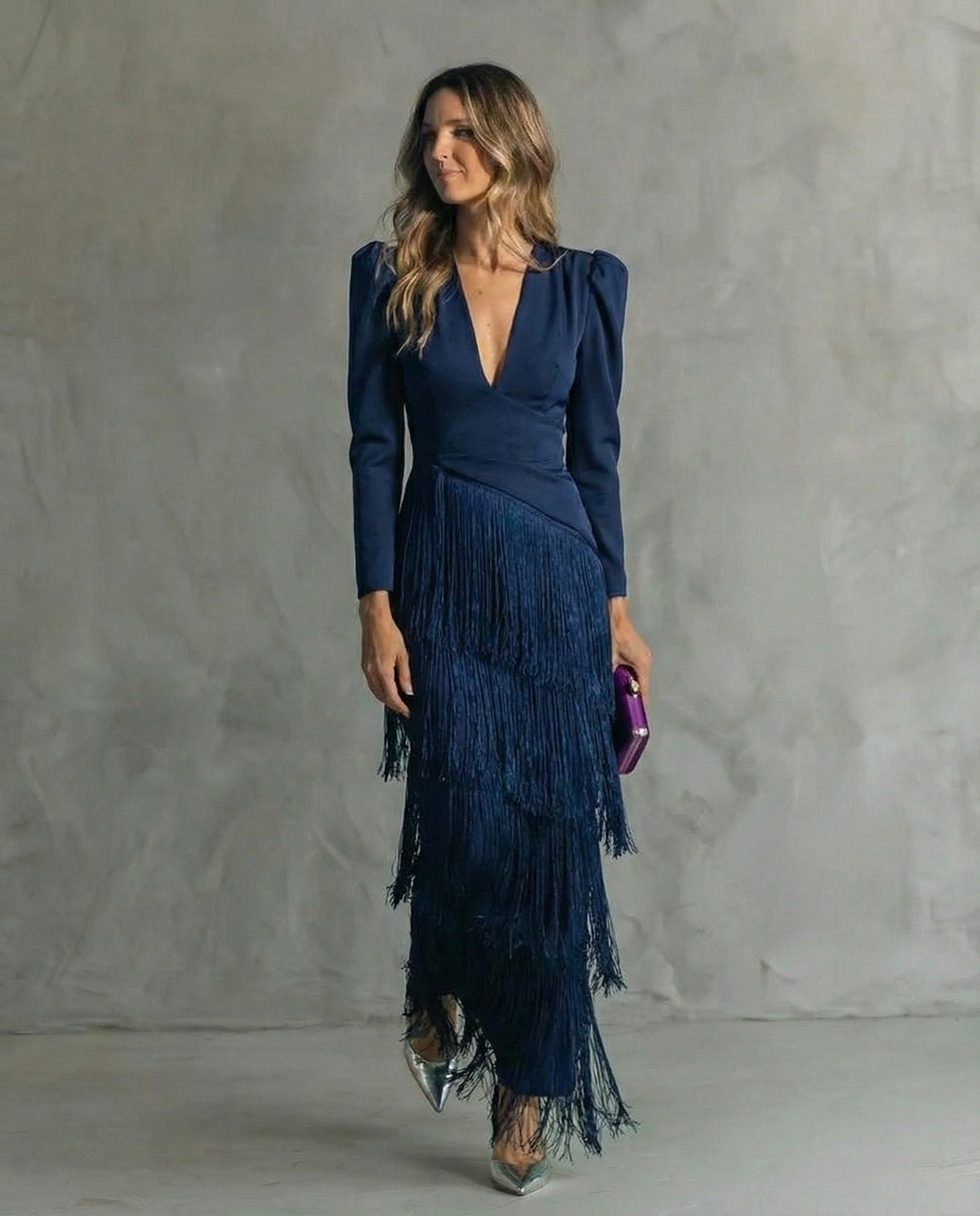 Clara · Abito elegante da donna con maniche di frange