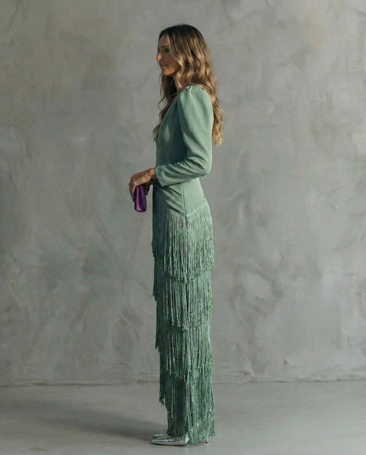 Clara · Abito elegante da donna con maniche di frange