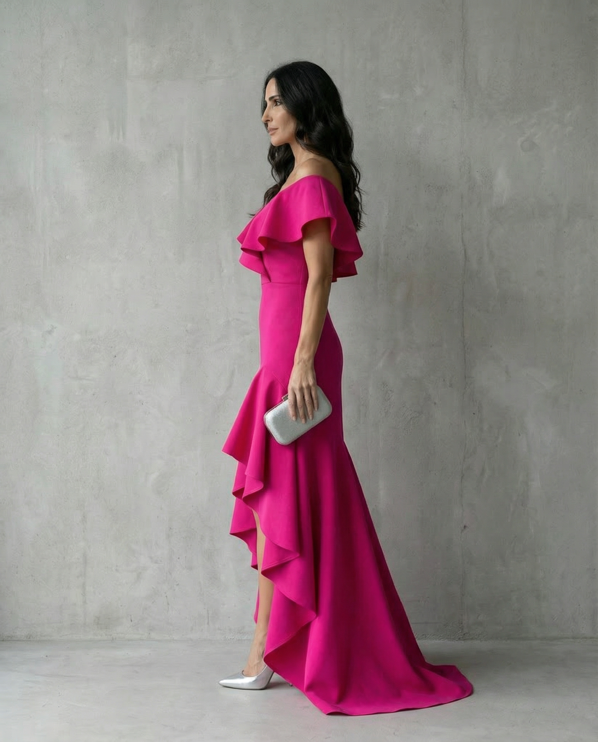 Isabel · Abito elegante da donna con volant e scollo a V
