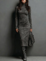 Ilaria | Abito Midi in Suede con Collo Alto e Maniche Lunghe