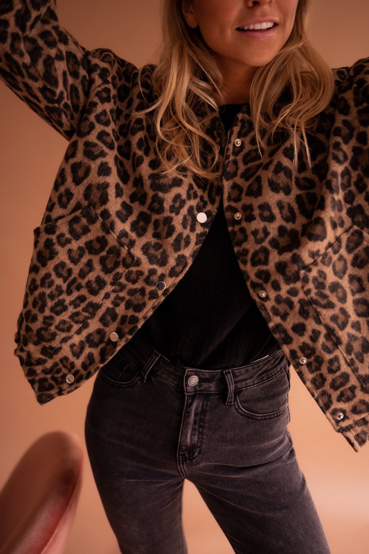 Luna | Giacca alla Moda con Stampa Leopardata da Donna