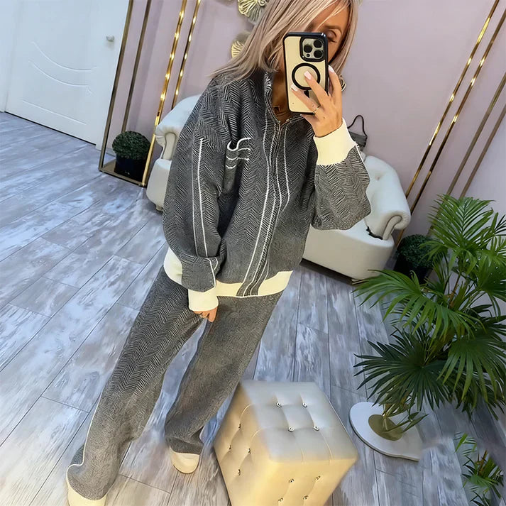 Luisa | Set Stile Rilassato con Tocco Urbano da Donna